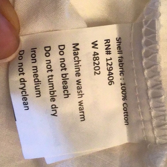 NWOT white 100% cotton top with beautiful cut work design. Size 10 - Picture 5 of 6